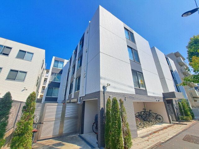 CASA Fの外観画像