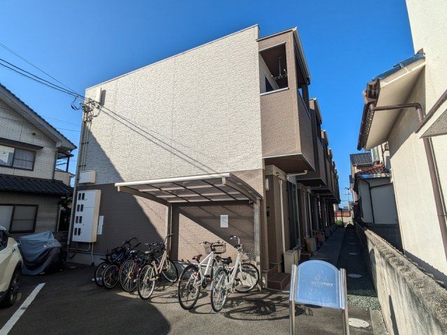 ラ カーサ ボヌールの外観画像