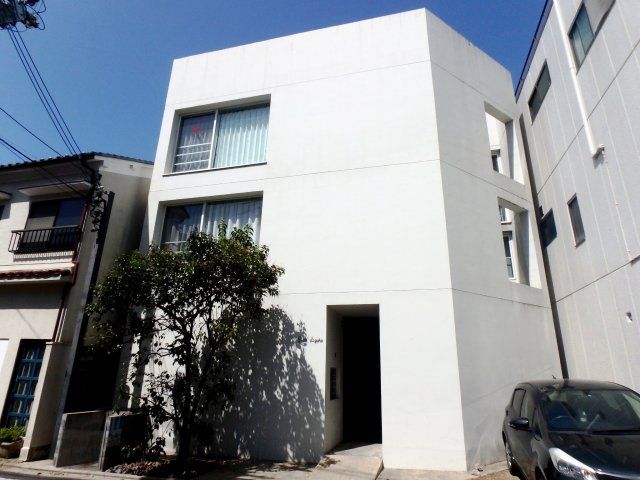 サンタ・アガータの外観画像