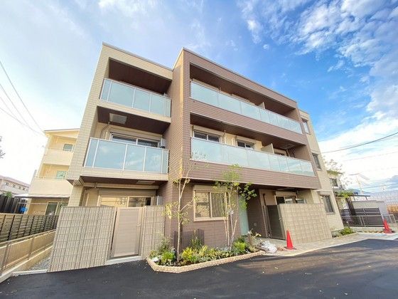 レゼルの外観画像