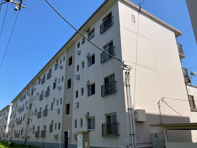 長津田団地9号棟の外観画像