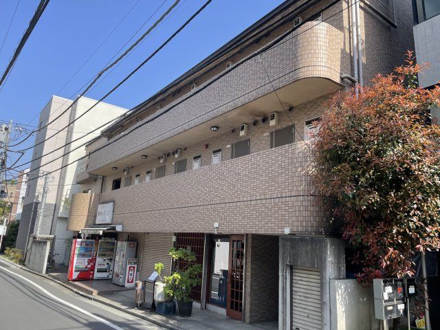 テラ代々木上原の外観画像