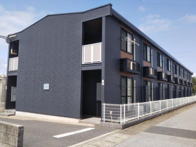 レオパレスイーストライト白井の外観画像