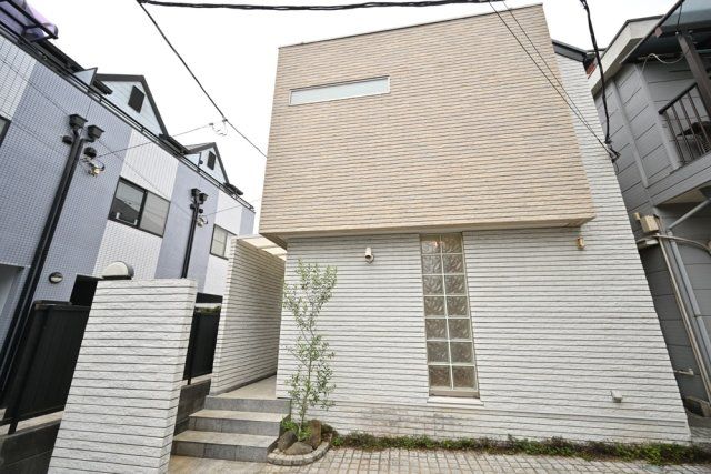 新宿7丁目戸建ての外観画像