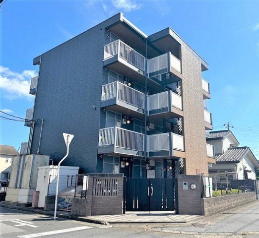 レオパレス貞夫の外観画像