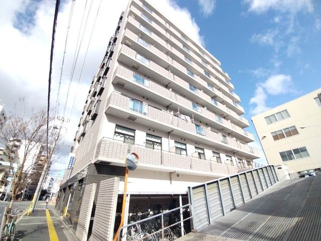 ベルビューレ江坂 弐番館の外観画像