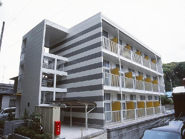 レオパレスコンフォーレの外観画像