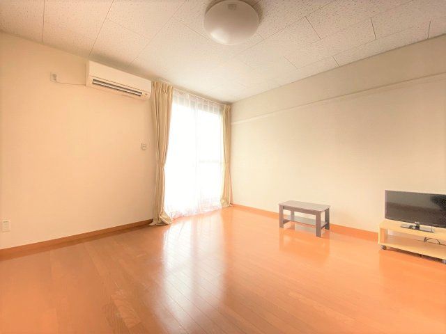 レオパレスユーカの外観画像