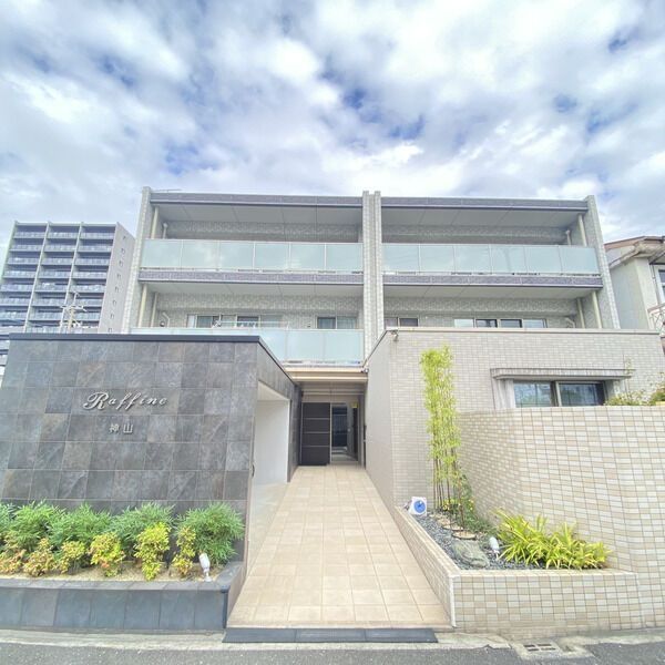 ラフィーヌ神山の外観画像