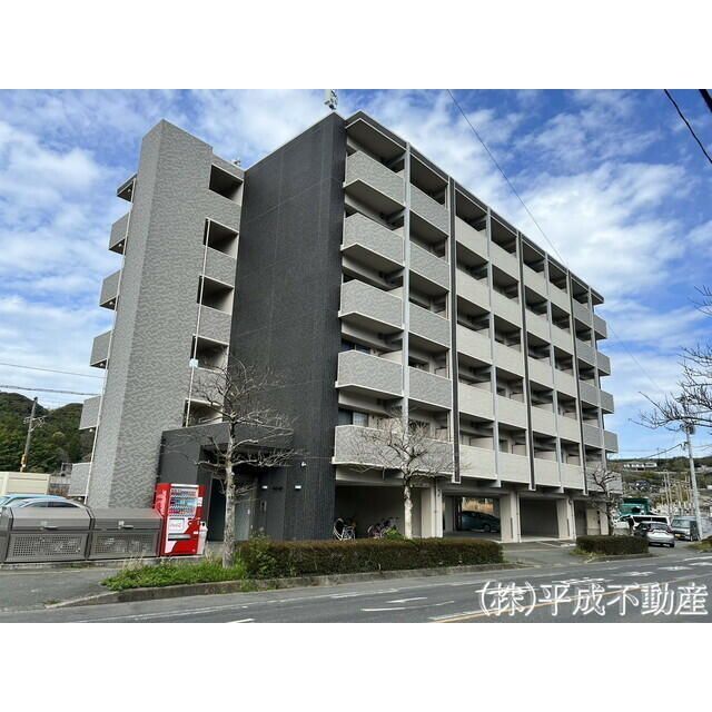 レオ リヤンドの外観画像