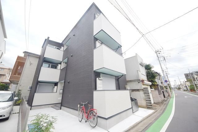 クレインハイツ大宮の外観画像