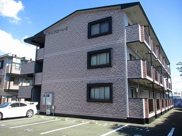 ラルフローレIIの外観画像