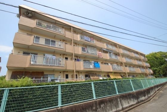 山根マンションの外観画像
