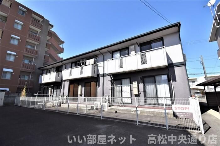 メゾン・ド・アムール A棟の外観画像
