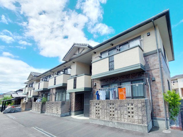シャルマンYAMADAの外観画像