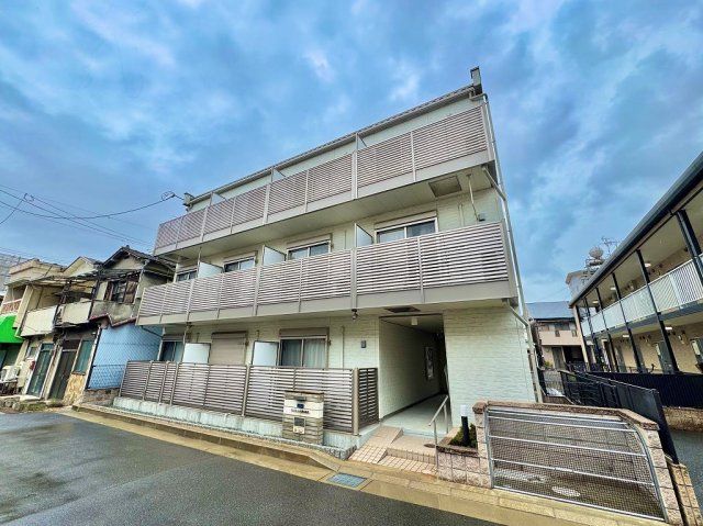 クレイノコンフォール杭瀬北新町の外観画像