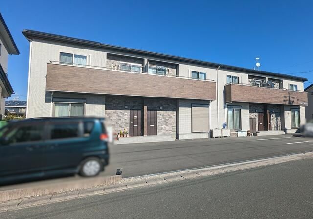 EAST WOODの外観画像
