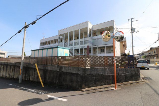 レオパレス北山west fountainの外観画像