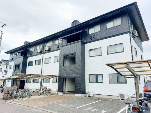 フォブール高岡の外観画像