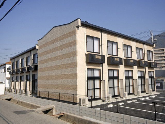 レオパレスパインズハイムの外観画像