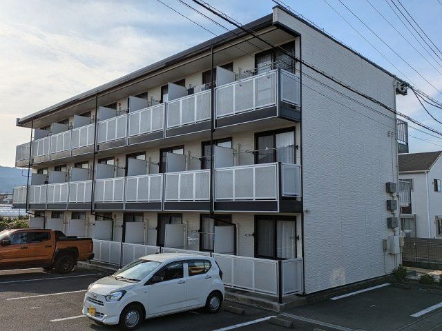 レオパレスレスト 清水の外観画像
