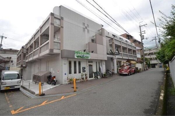 プライム蛍池の外観画像
