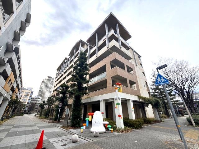 灘の浜高層住宅 5号棟の外観画像