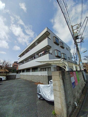 ローラ中央の外観画像