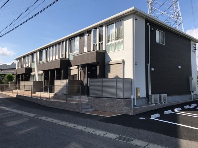 コンフォート・シャルールの外観画像
