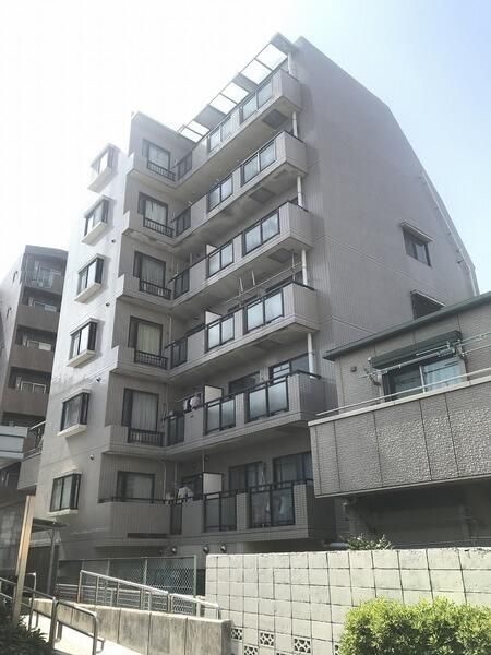 プラティーク武蔵関 201の外観画像