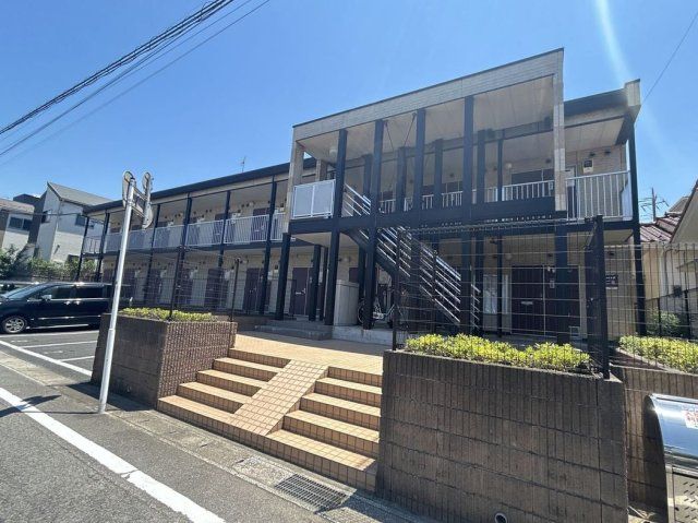 レオパレスシャンブル参番館の外観画像