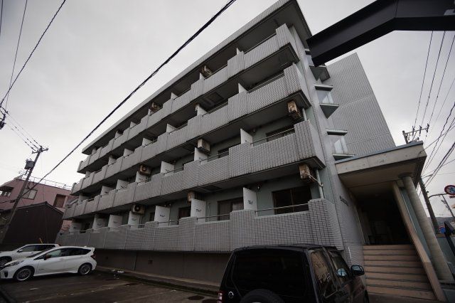 信開ウエラコート足羽の外観画像