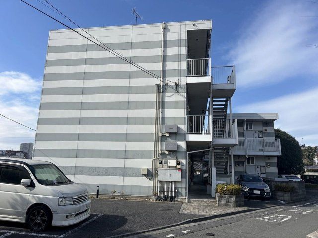 レオパレスタナべの外観画像