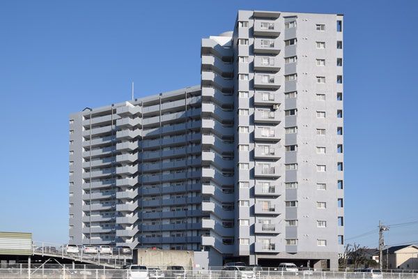 グラン川内タワーの外観画像