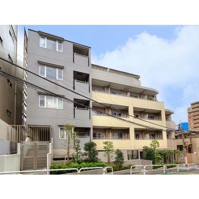 ラグジュアリーアパートメント西新宿の外観画像