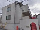 アーネスト・ドウェラの外観画像