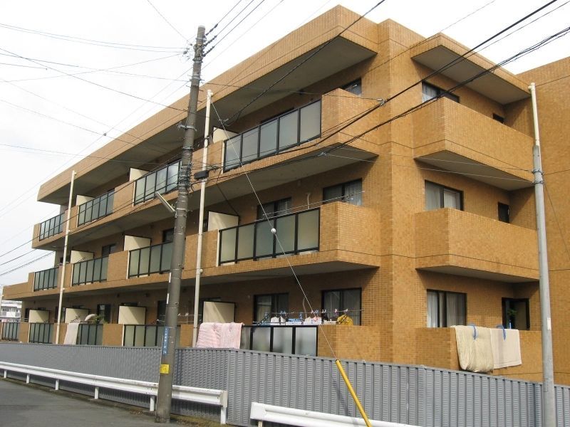 コリンズ 白根の外観画像