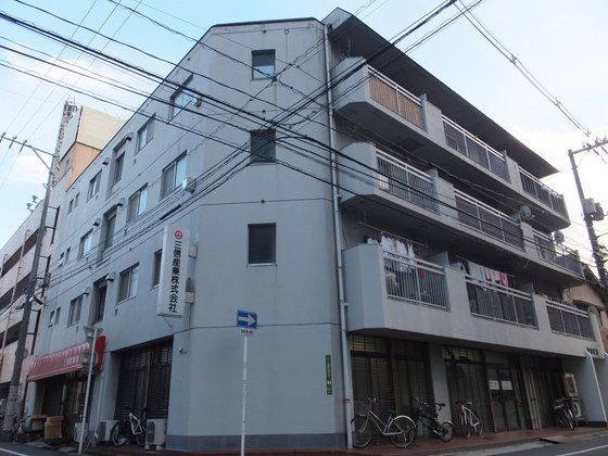 松屋ビルの外観画像