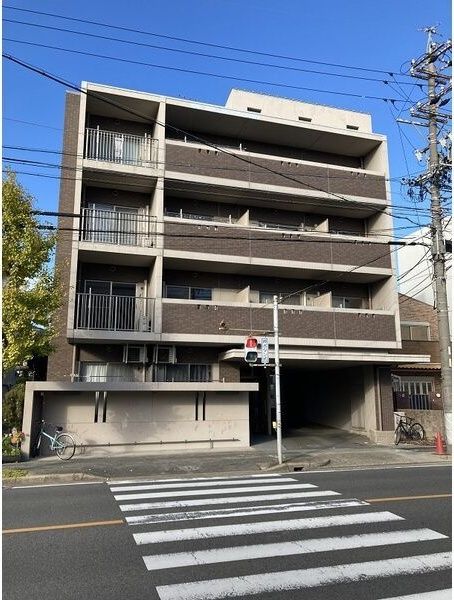 クリスタルコートの外観画像
