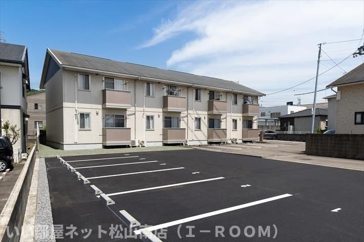 パレットガーデンの外観画像