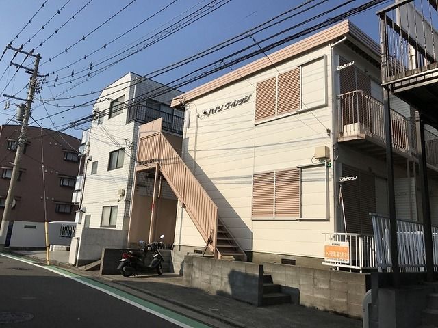 パイン・ヴィレッジの外観画像