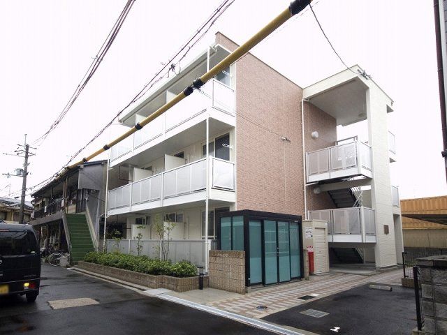 レオパレスすみれの外観画像