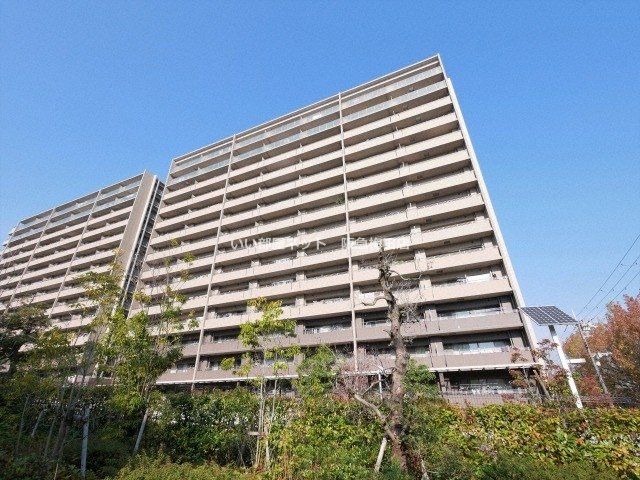 ジオ千里桃山台1番館の外観画像