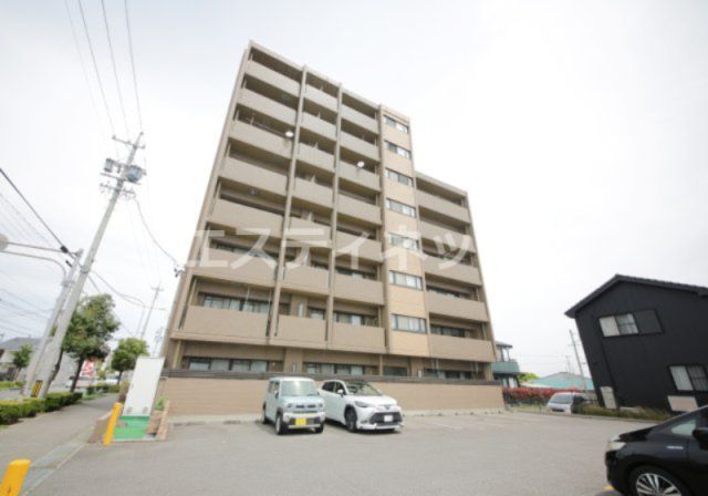 第七サワータウンの外観画像