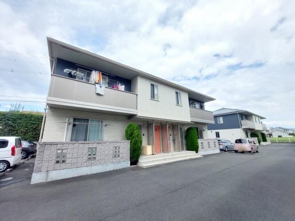 レセンテKaz A棟の外観画像
