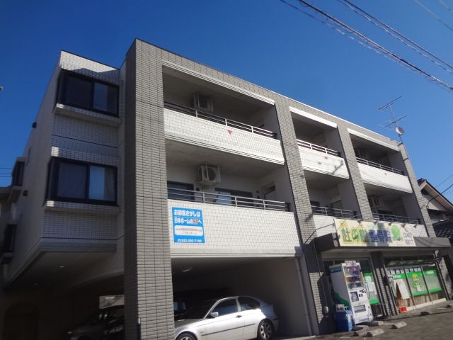 セレッソ泉中央の外観画像