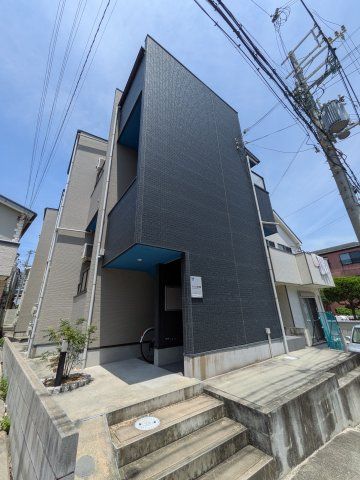 サンクス東須磨の外観画像