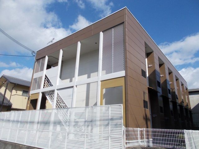 レオパレスLA PRIMAVERAの外観画像