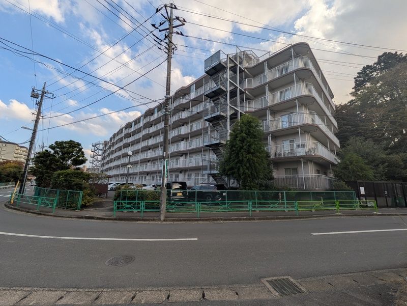 津田沼スカイハイツの外観画像