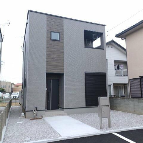 フォーリアの外観画像